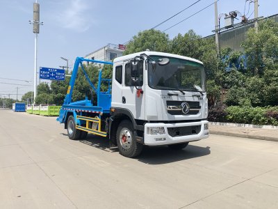 东风D9    10方  摆臂式垃圾车