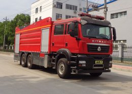 重汽汕德卡17吨水罐消防车