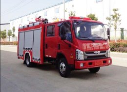 福田2-3吨水罐消防车